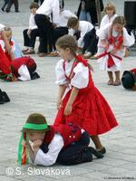 * Z DĚNÍ VE MĚSTĚ