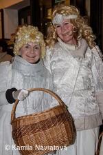 * Z DĚNÍ VE MĚSTĚ